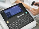 Electrocardiografo marca Mindray Modelo BENEHEART R12